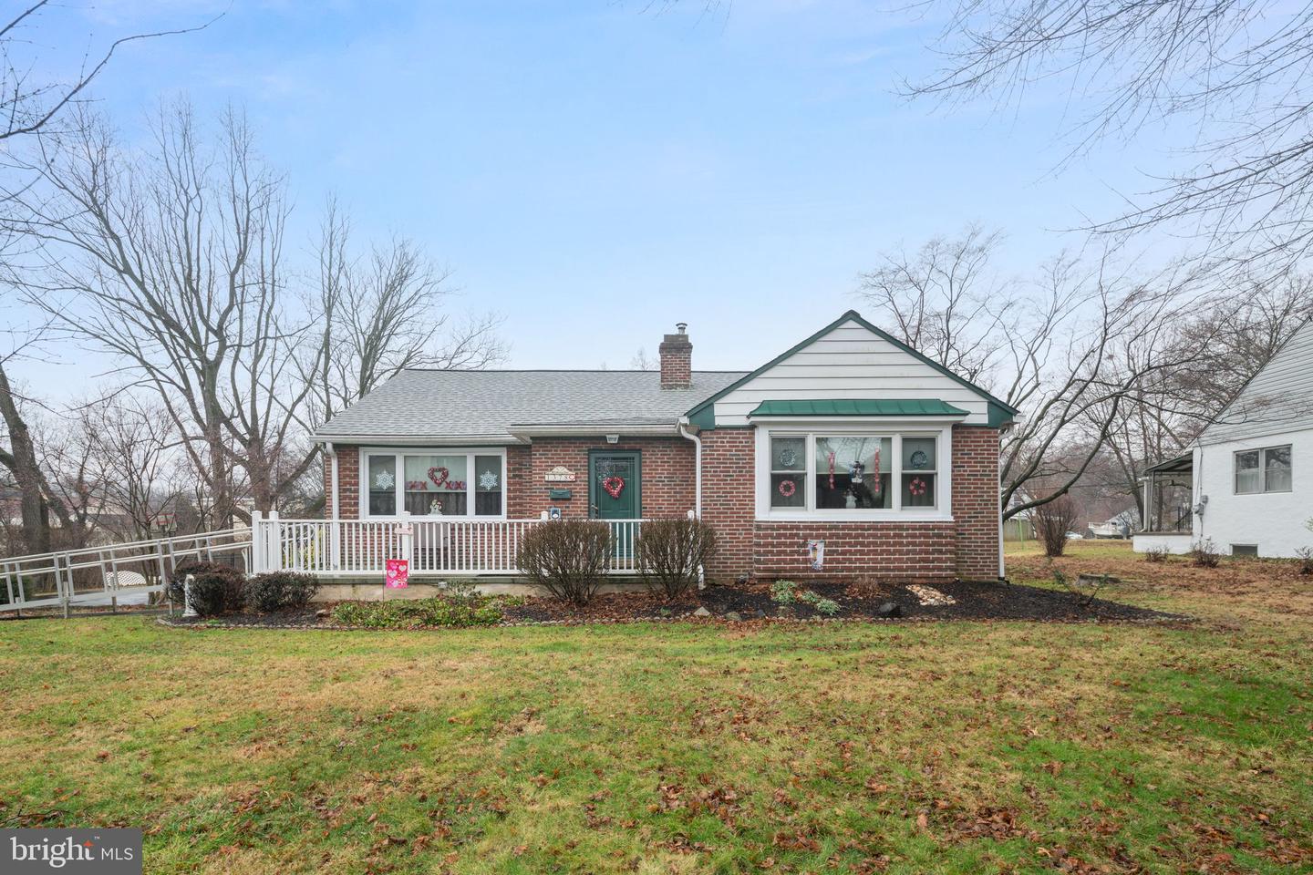 1378 Cornwells Ave