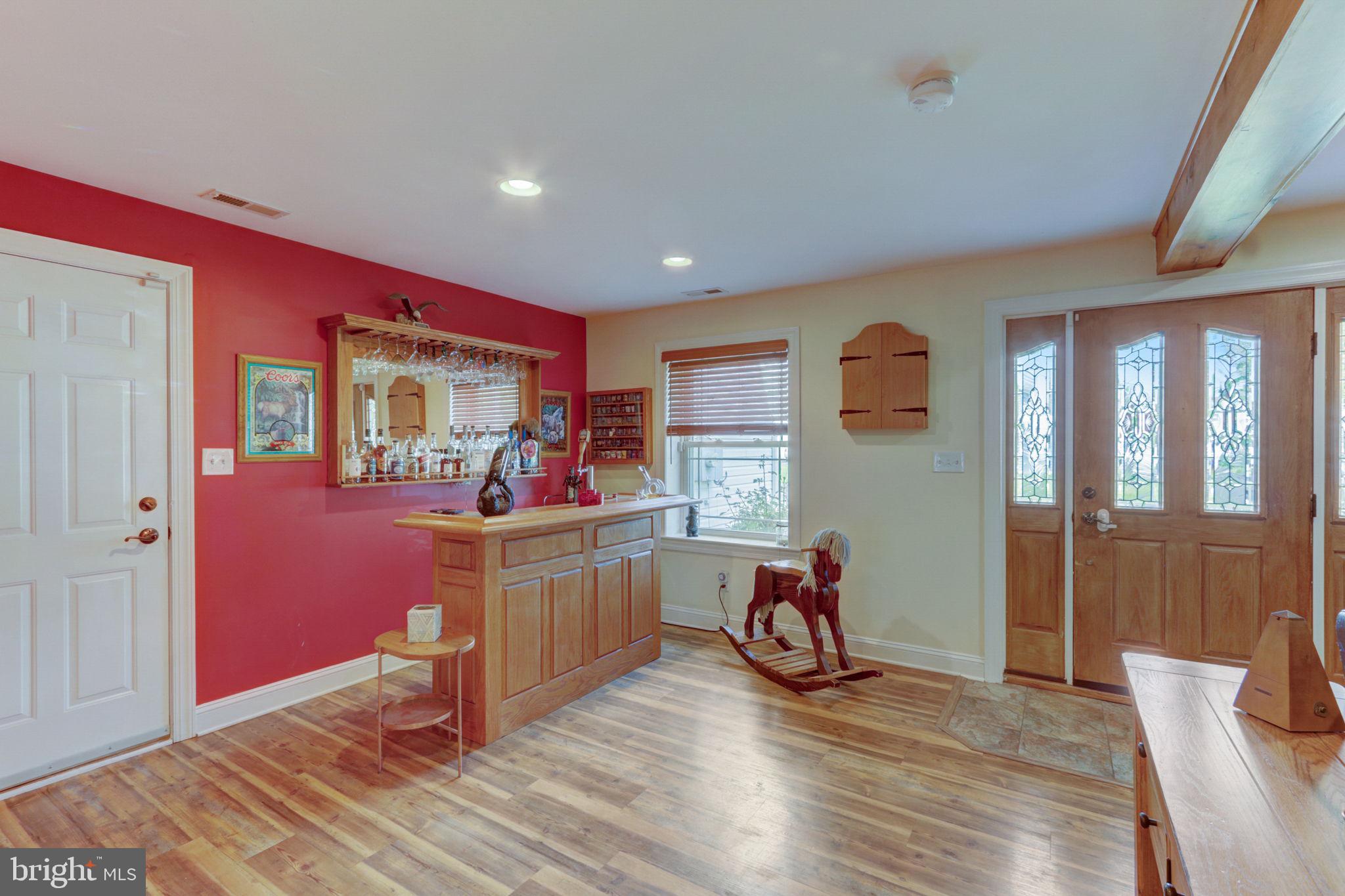 1832 Meadowbrook Rd