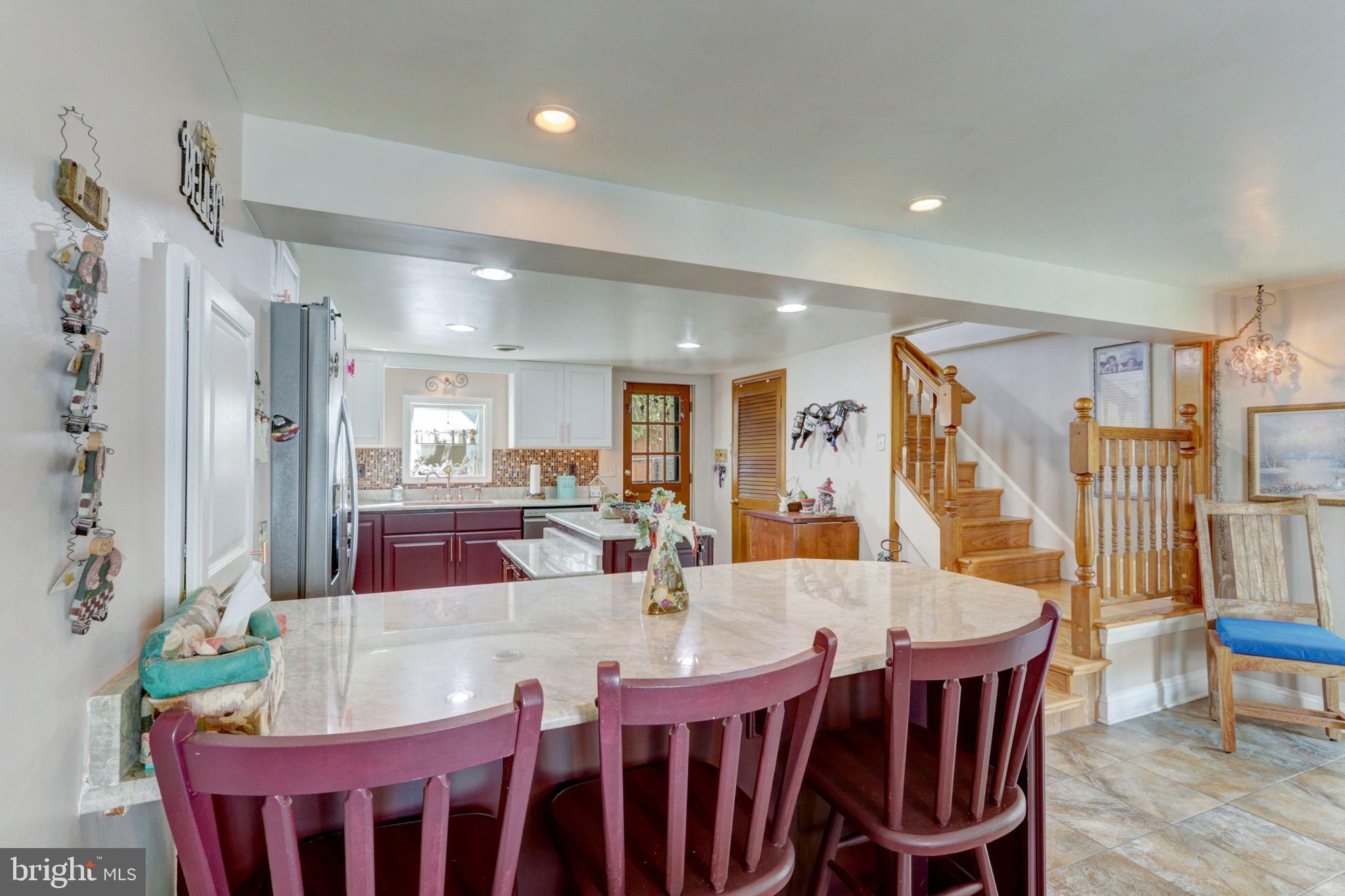 1832 Meadowbrook Rd