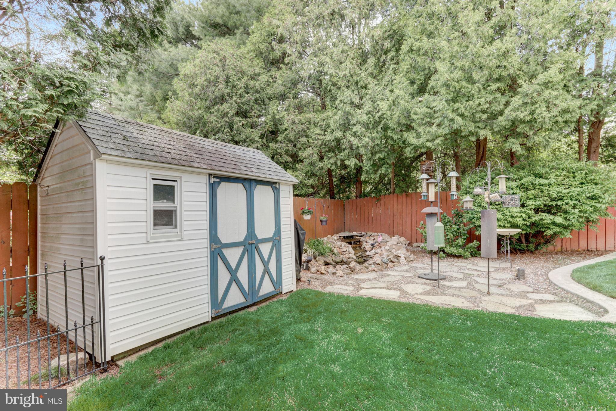 1832 Meadowbrook Rd
