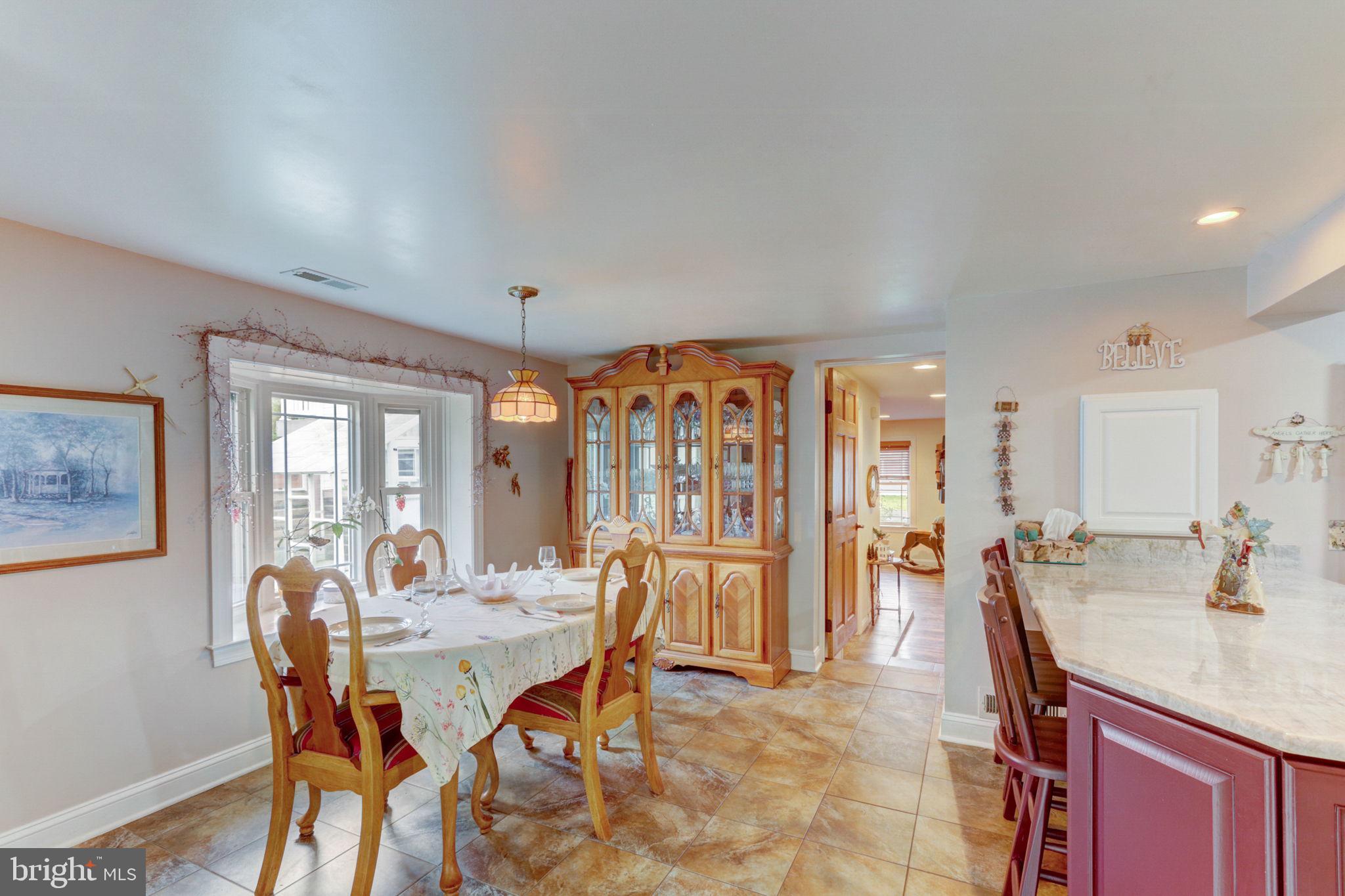 1832 Meadowbrook Rd