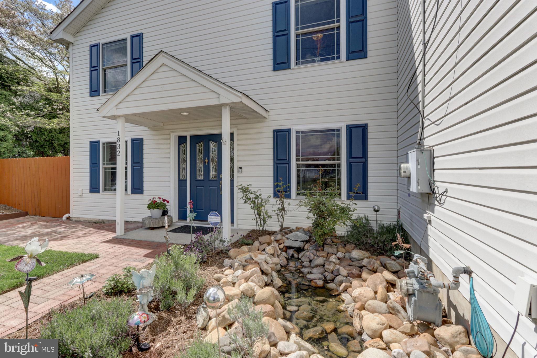 1832 Meadowbrook Rd