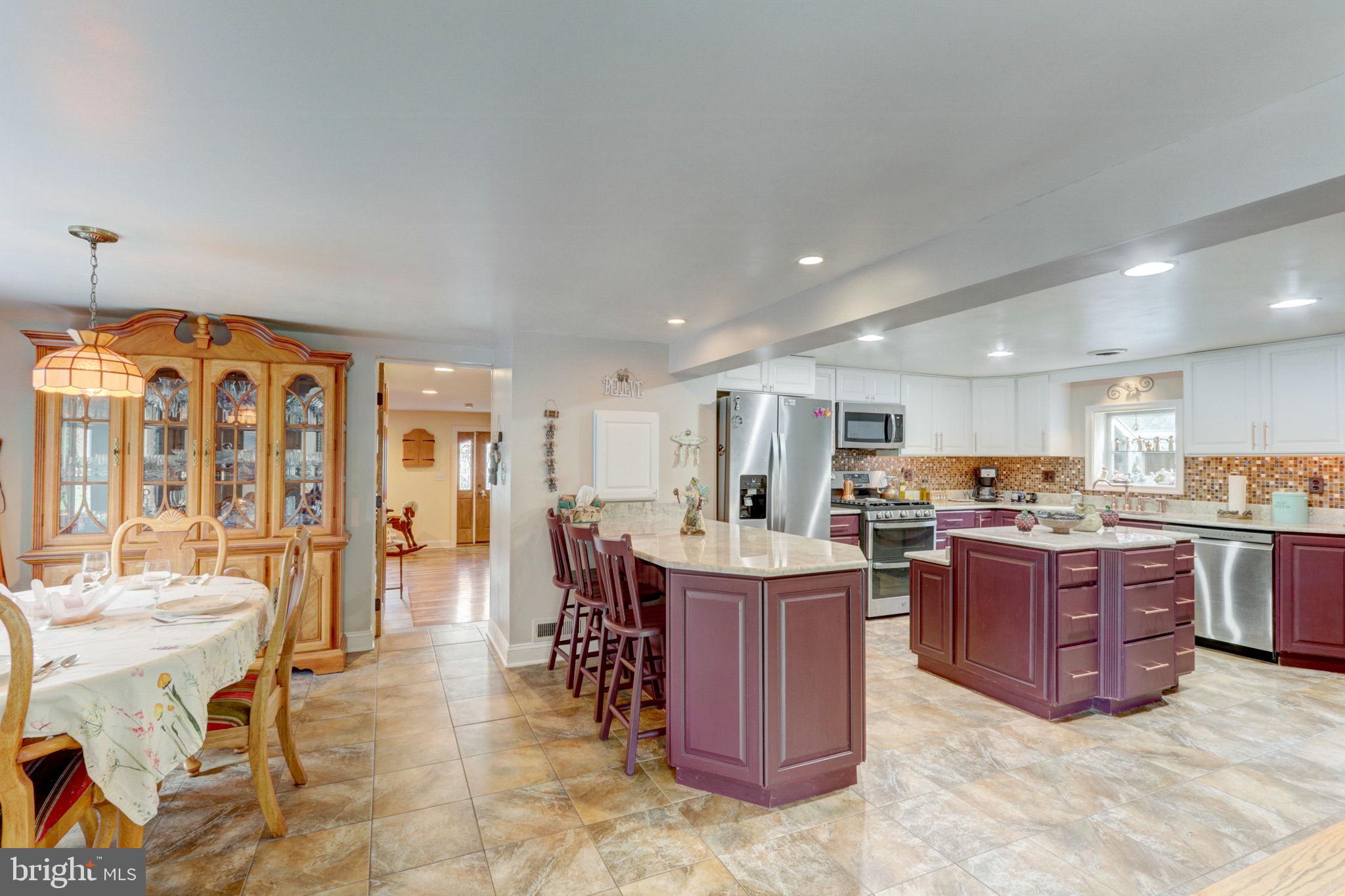 1832 Meadowbrook Rd