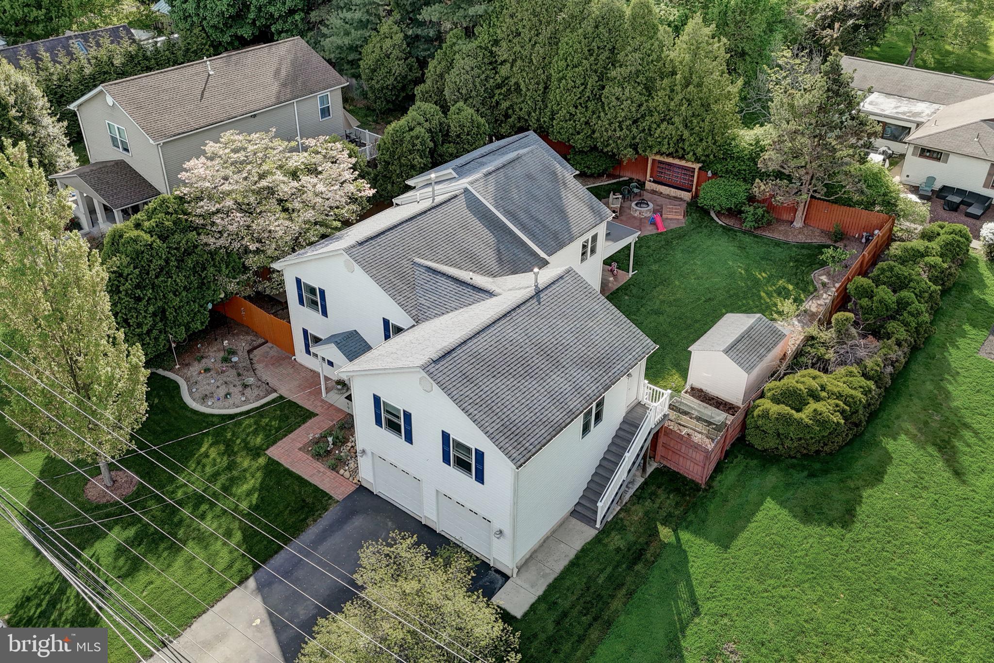 1832 Meadowbrook Rd