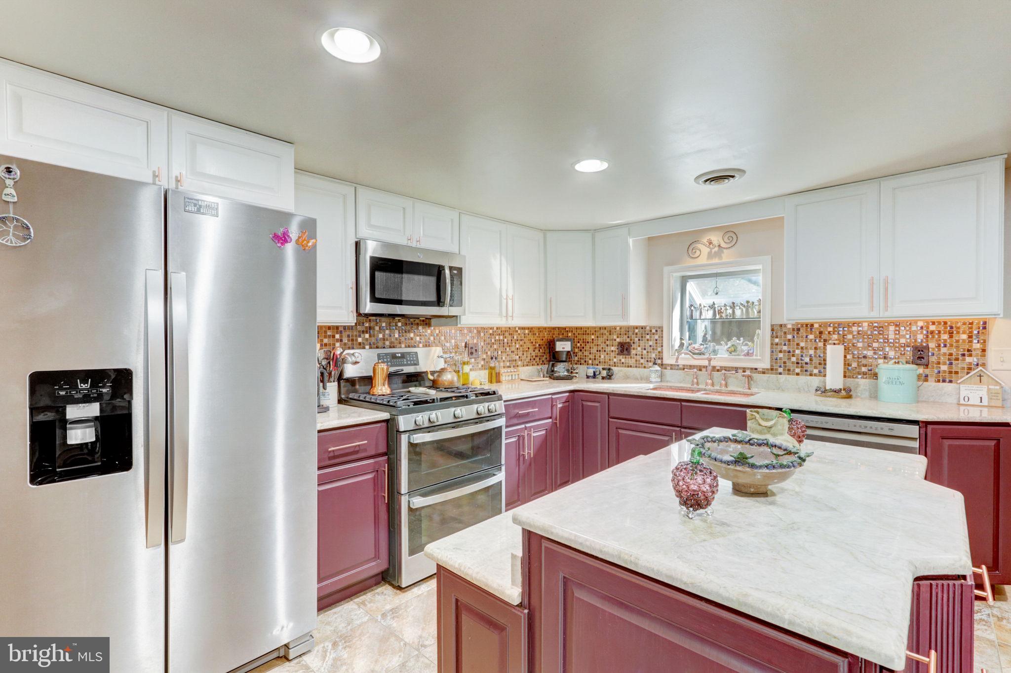 1832 Meadowbrook Rd