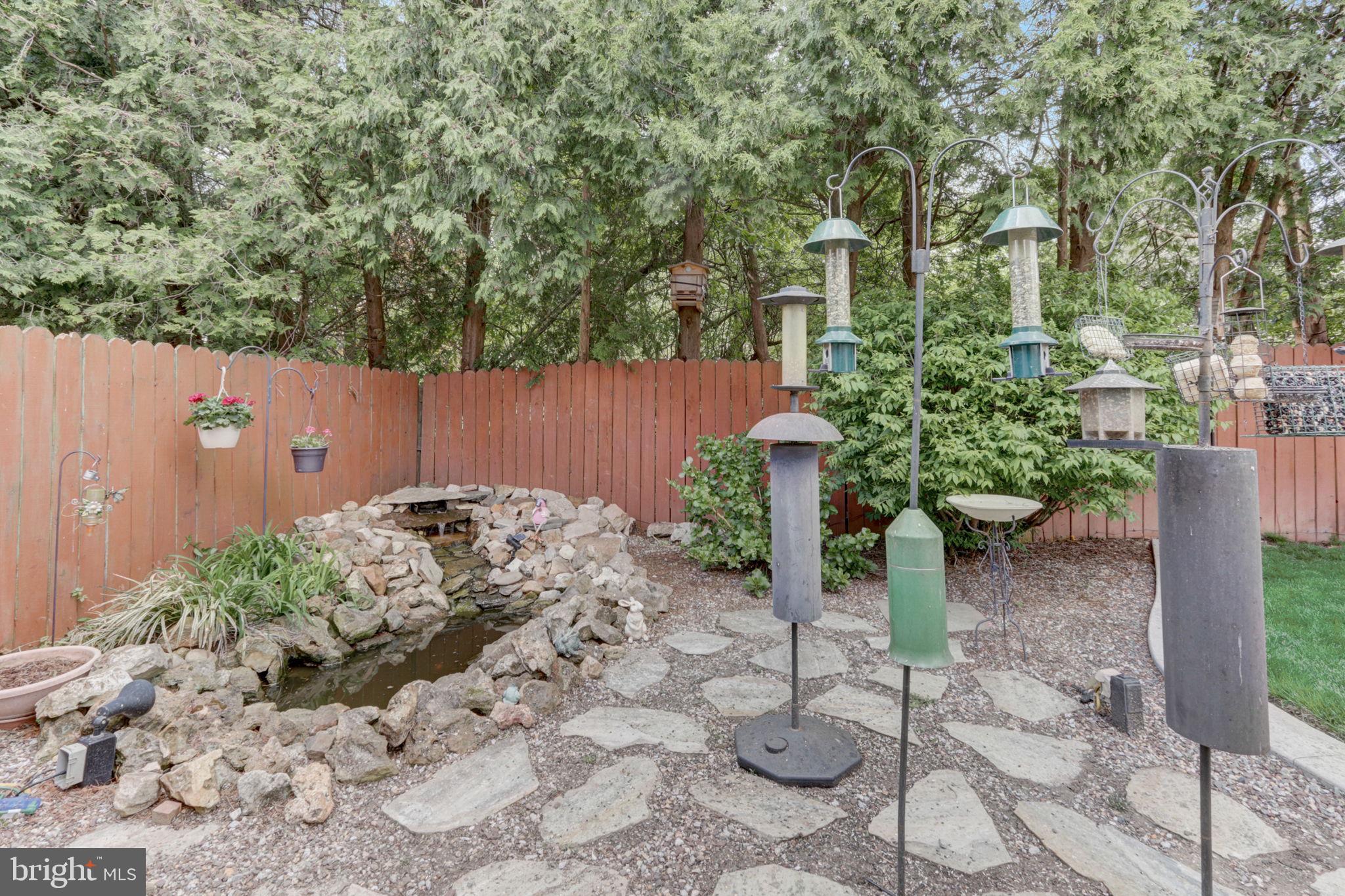 1832 Meadowbrook Rd