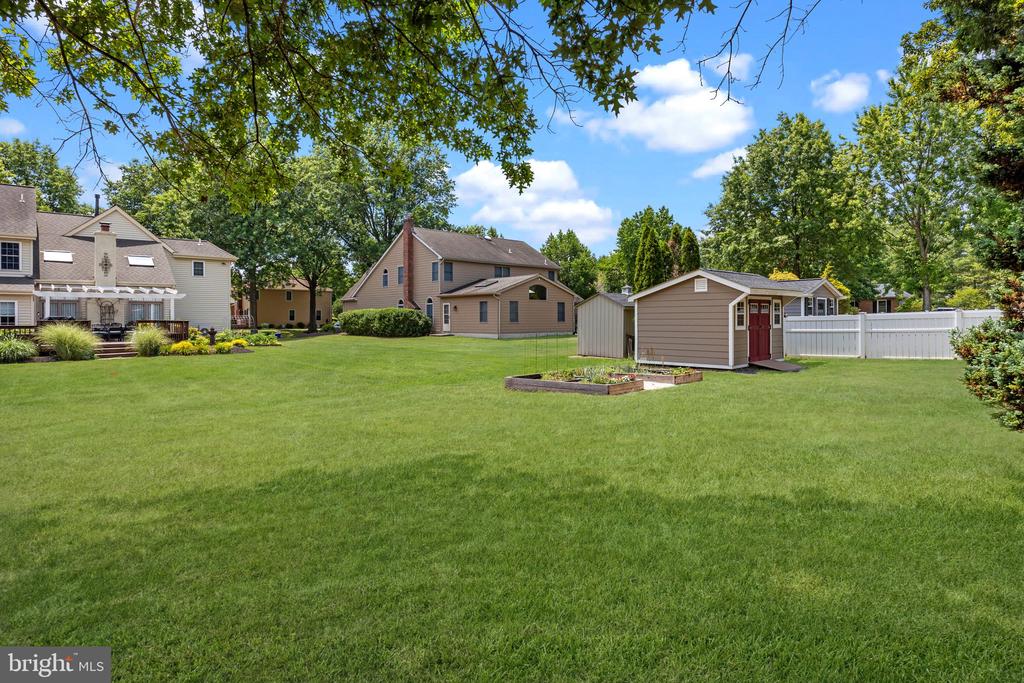516 Fawnhill Dr