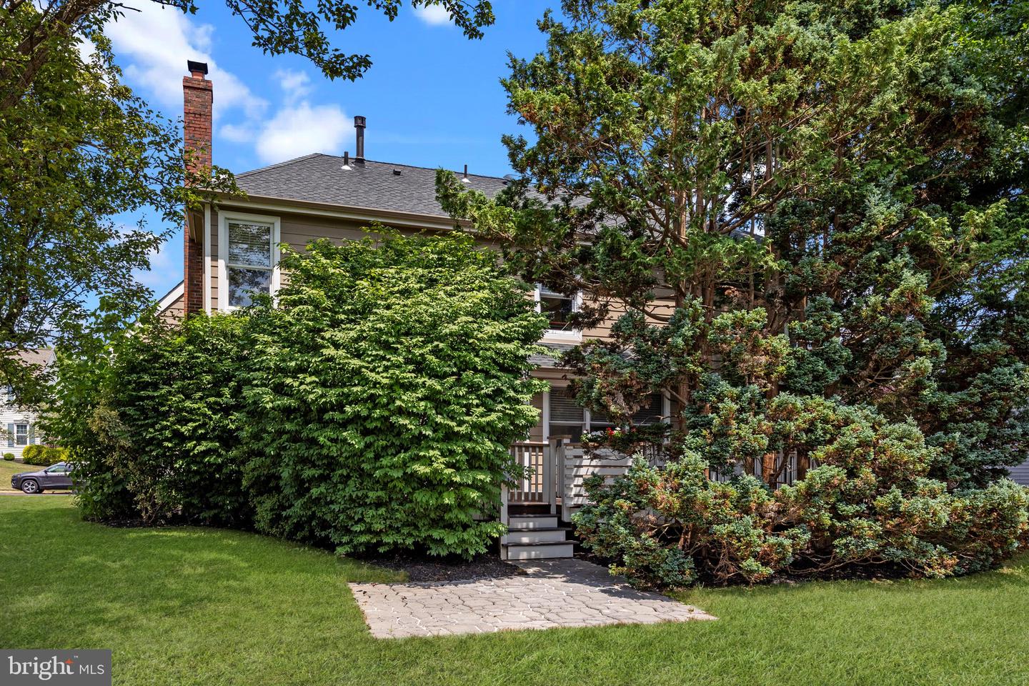 516 Fawnhill Dr