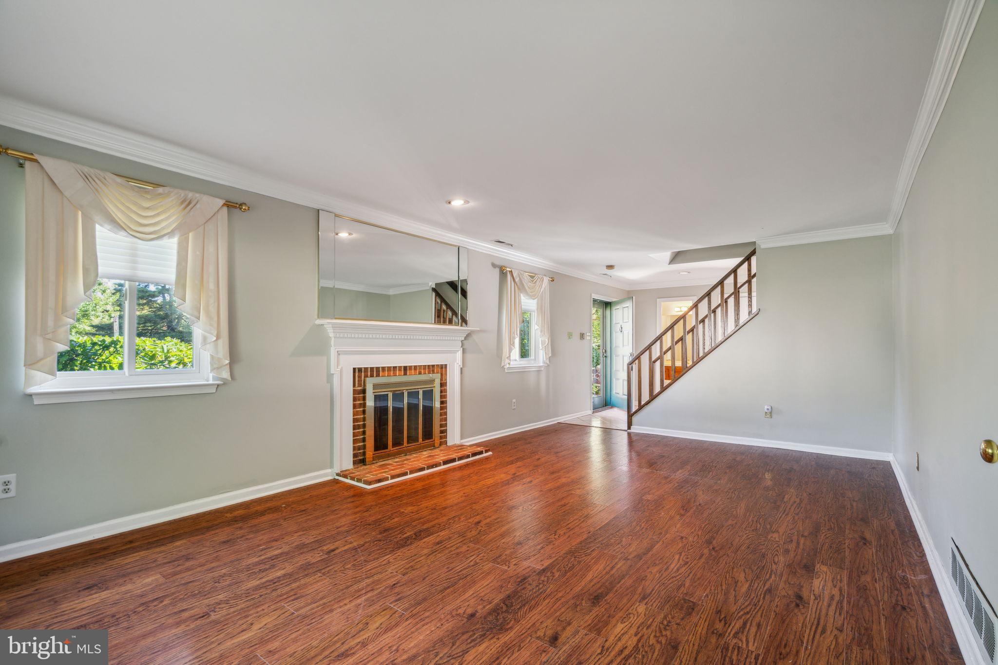 1600 Devon Ct