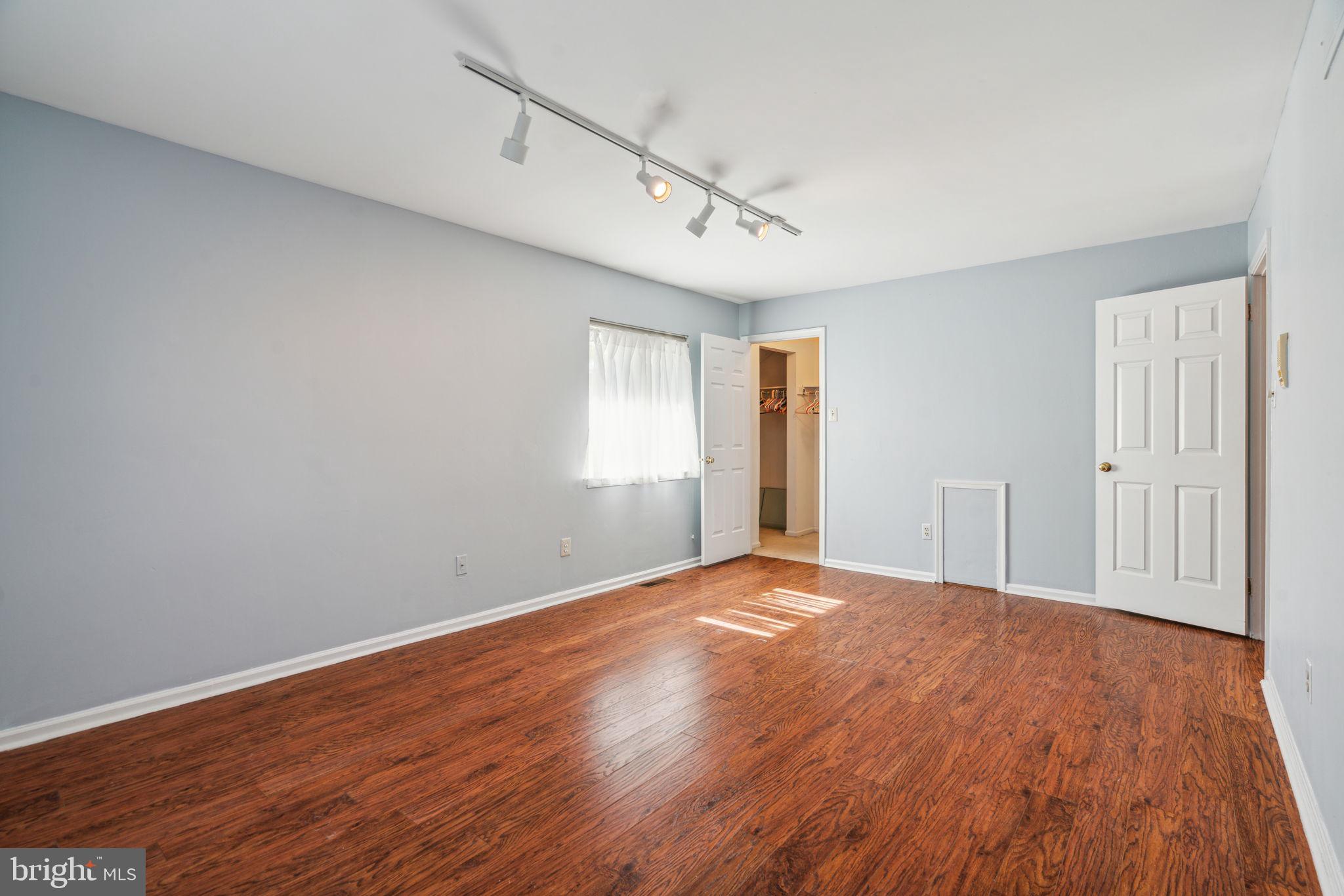 1600 Devon Ct