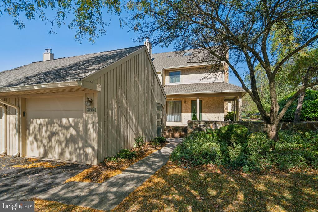 1600 Devon Ct