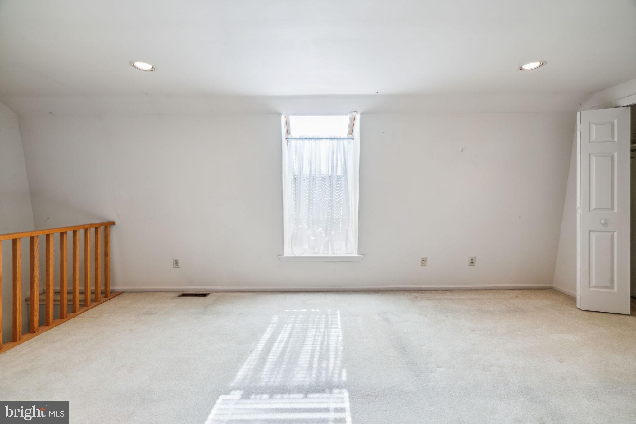 1600 Devon Ct