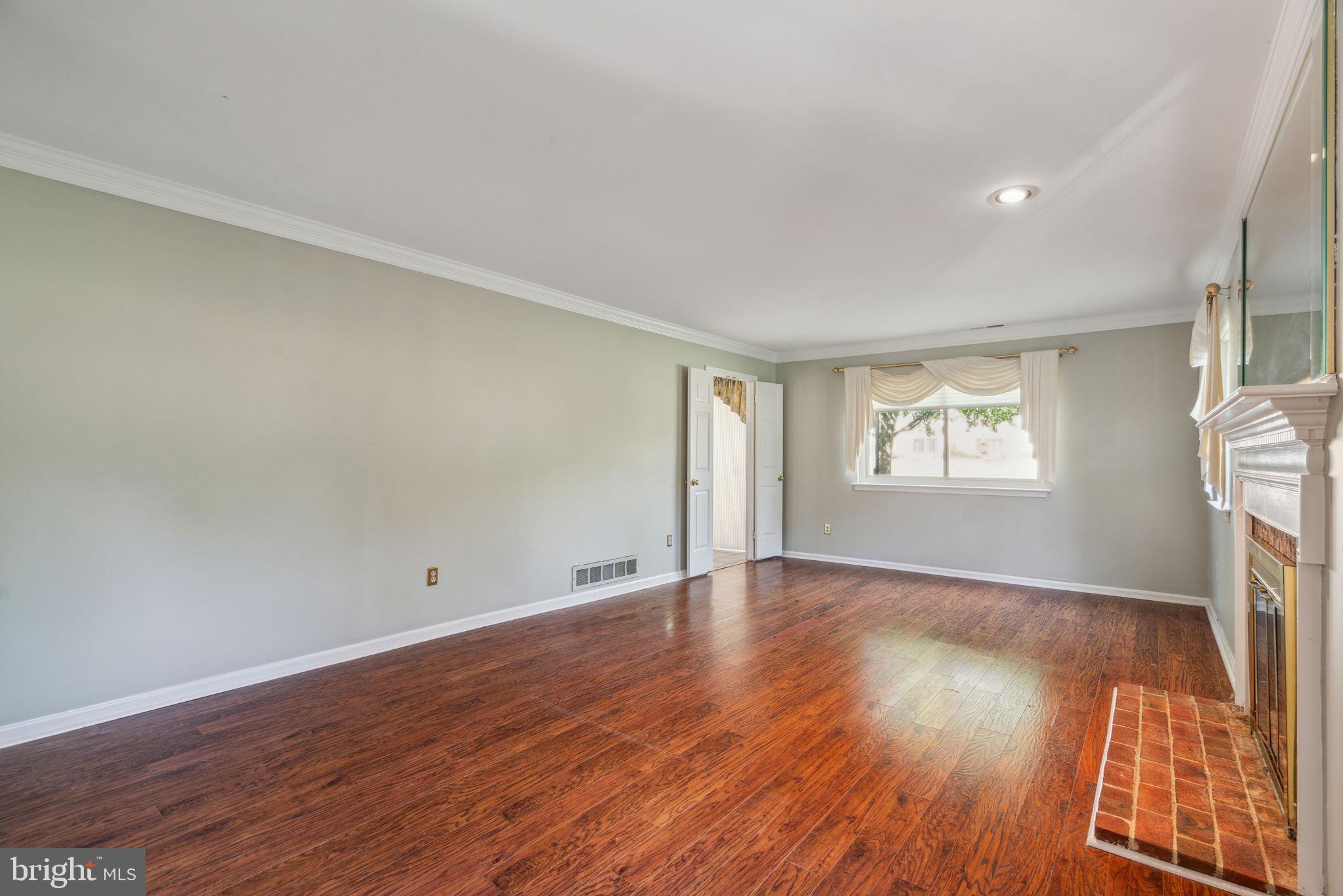1600 Devon Ct