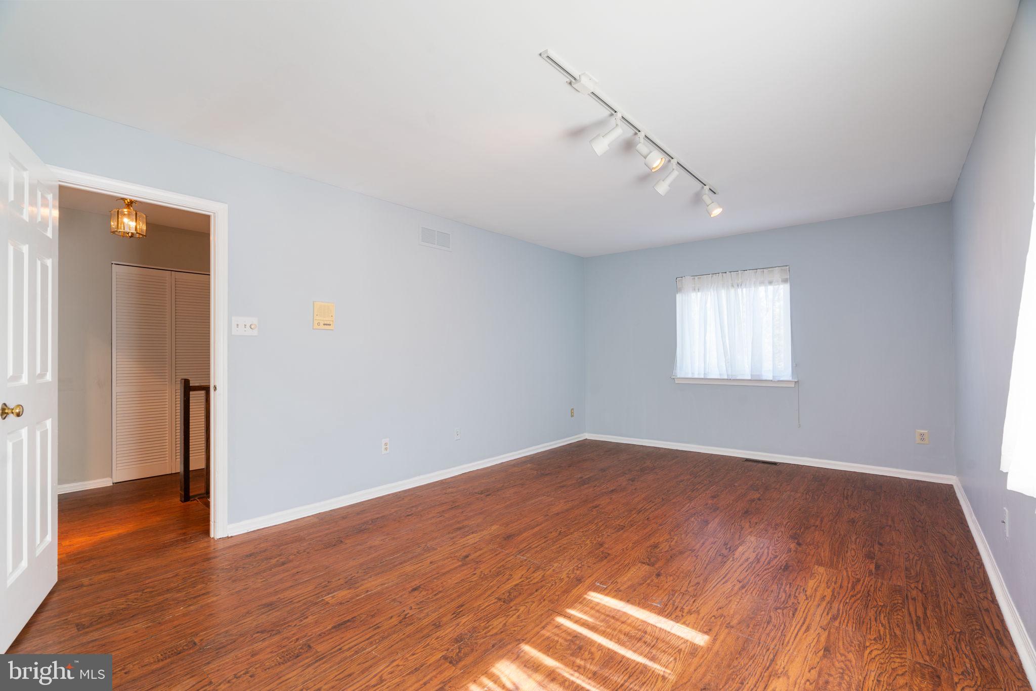 1600 Devon Ct