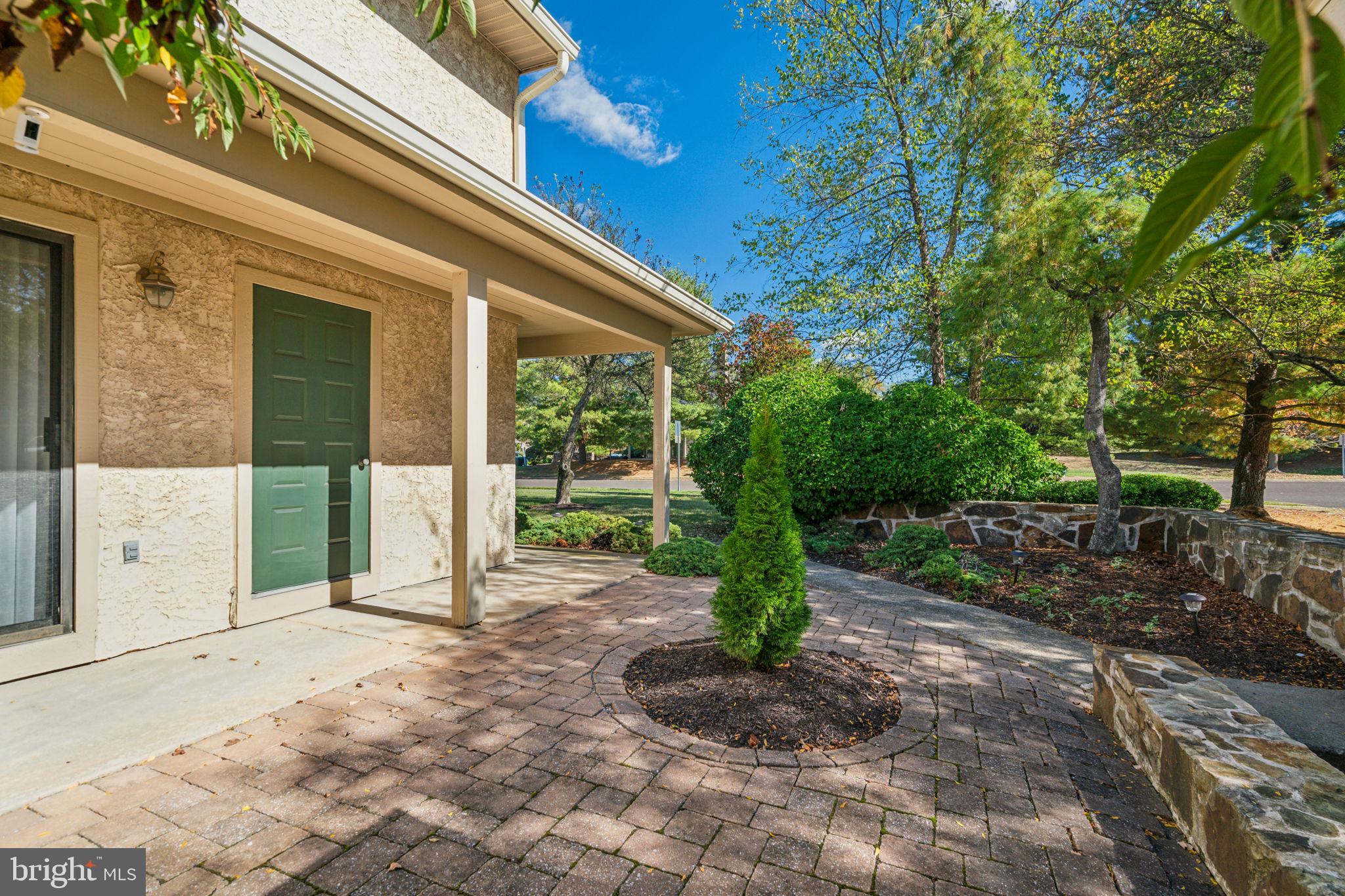 1600 Devon Ct