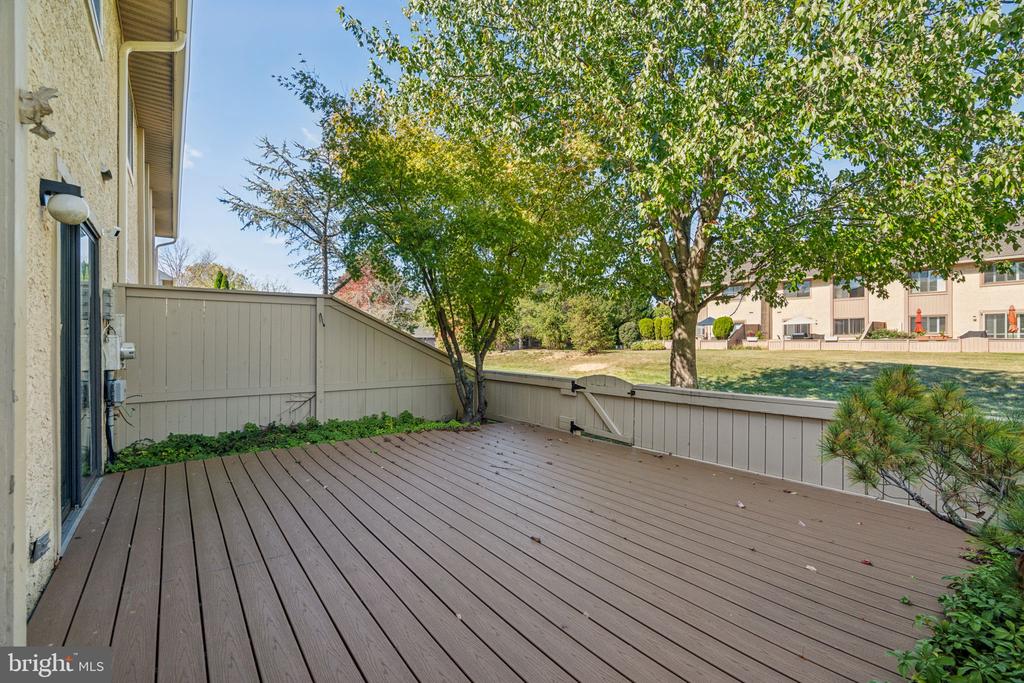 1600 Devon Ct