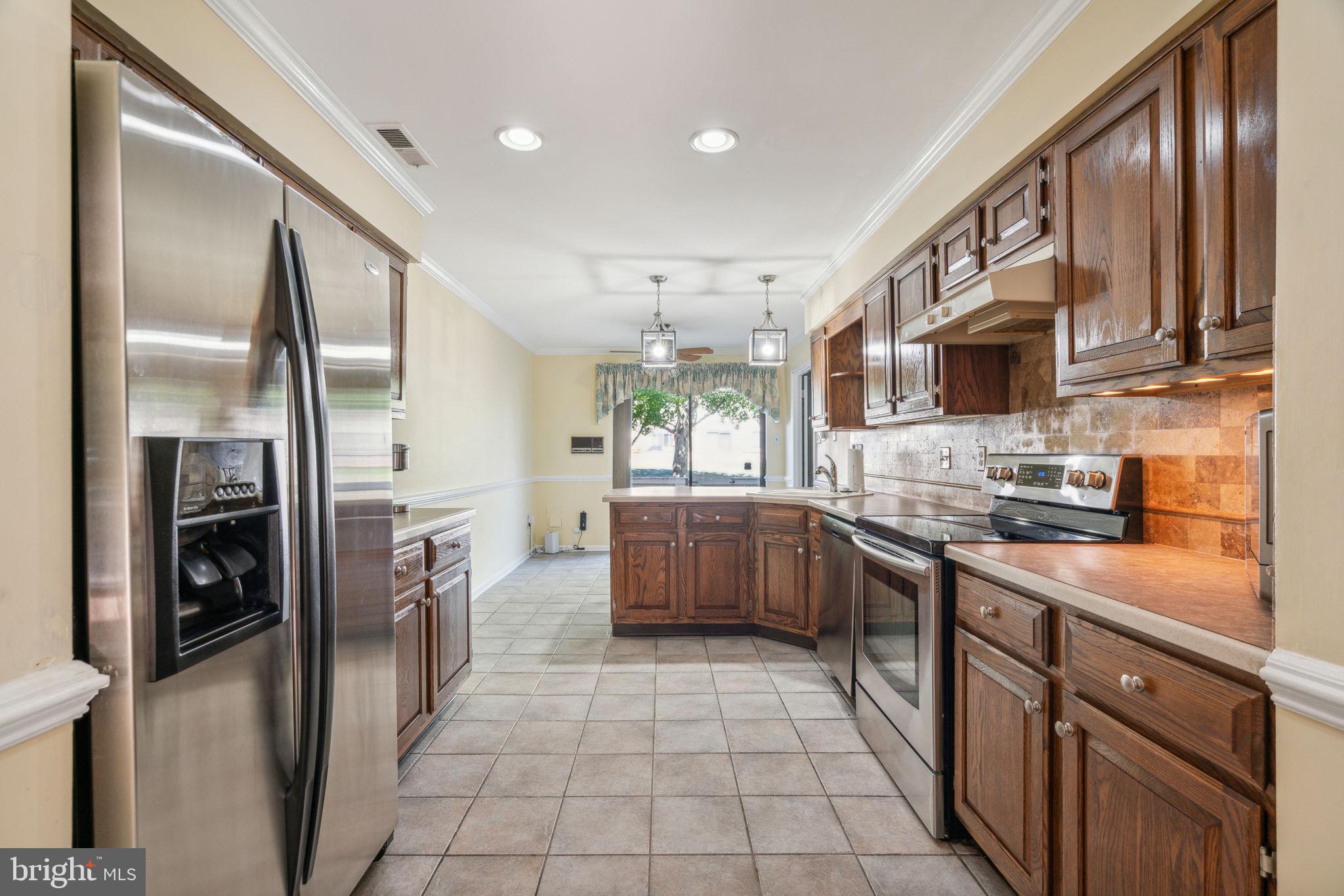 1600 Devon Ct
