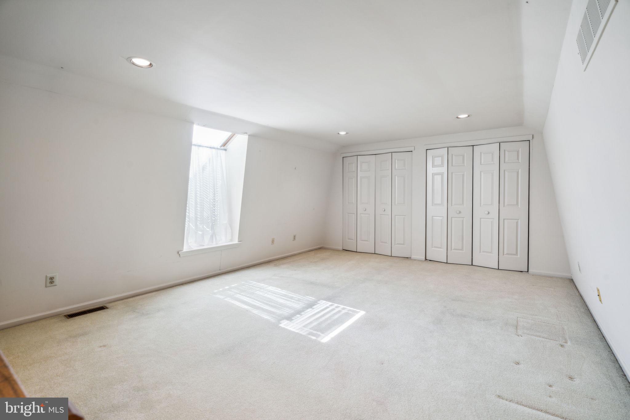 1600 Devon Ct