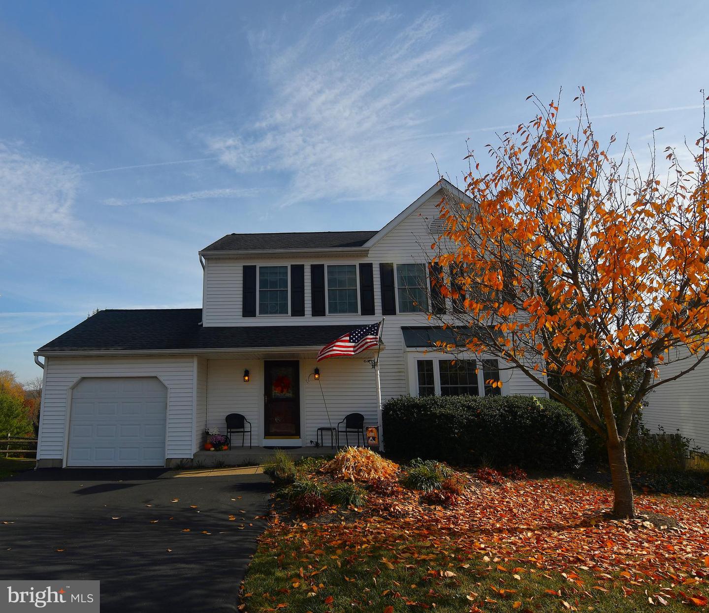 536 Waltham Ln