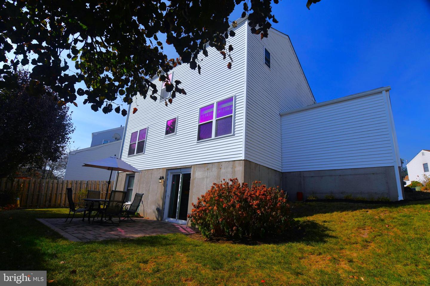 536 Waltham Ln