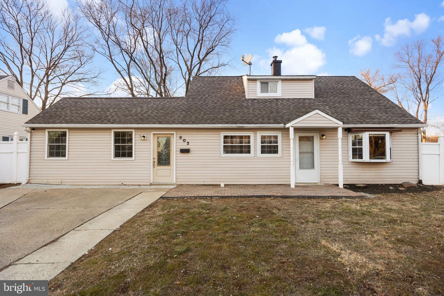802 Fawn St