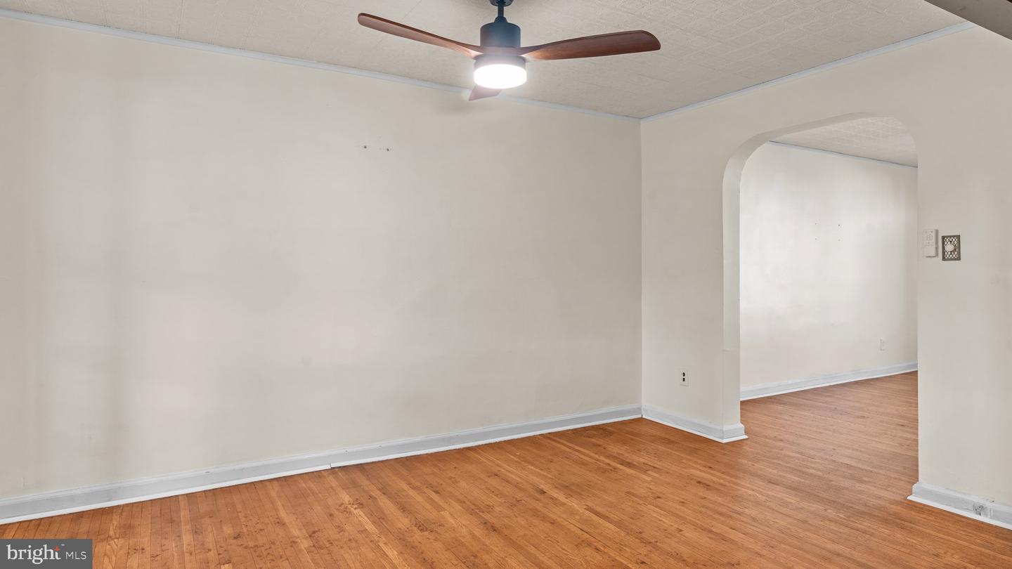 806 4TH AVE