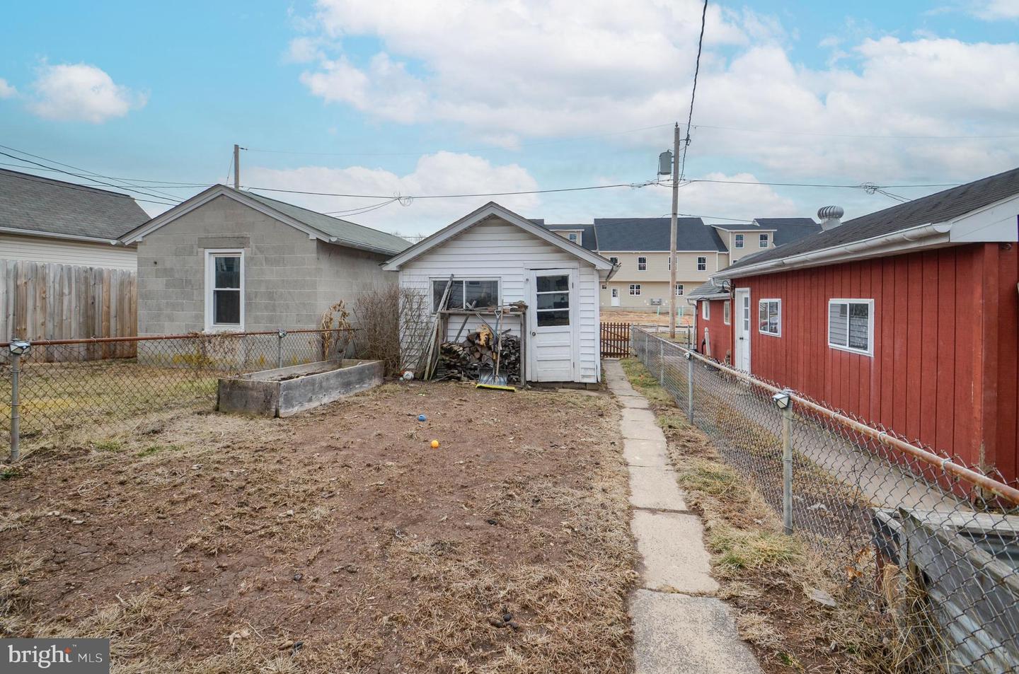 109 N 9th St