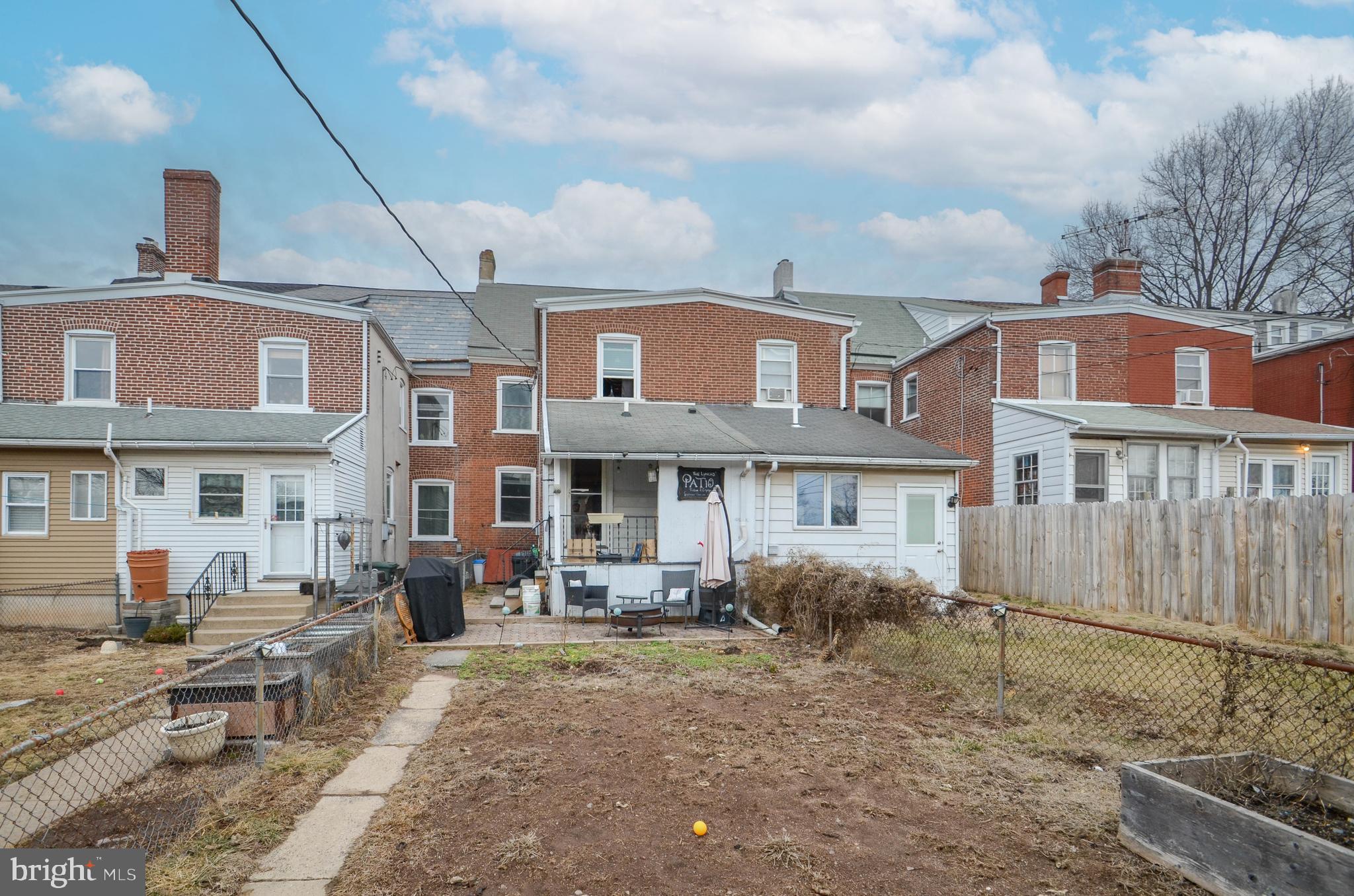 109 N 9th St