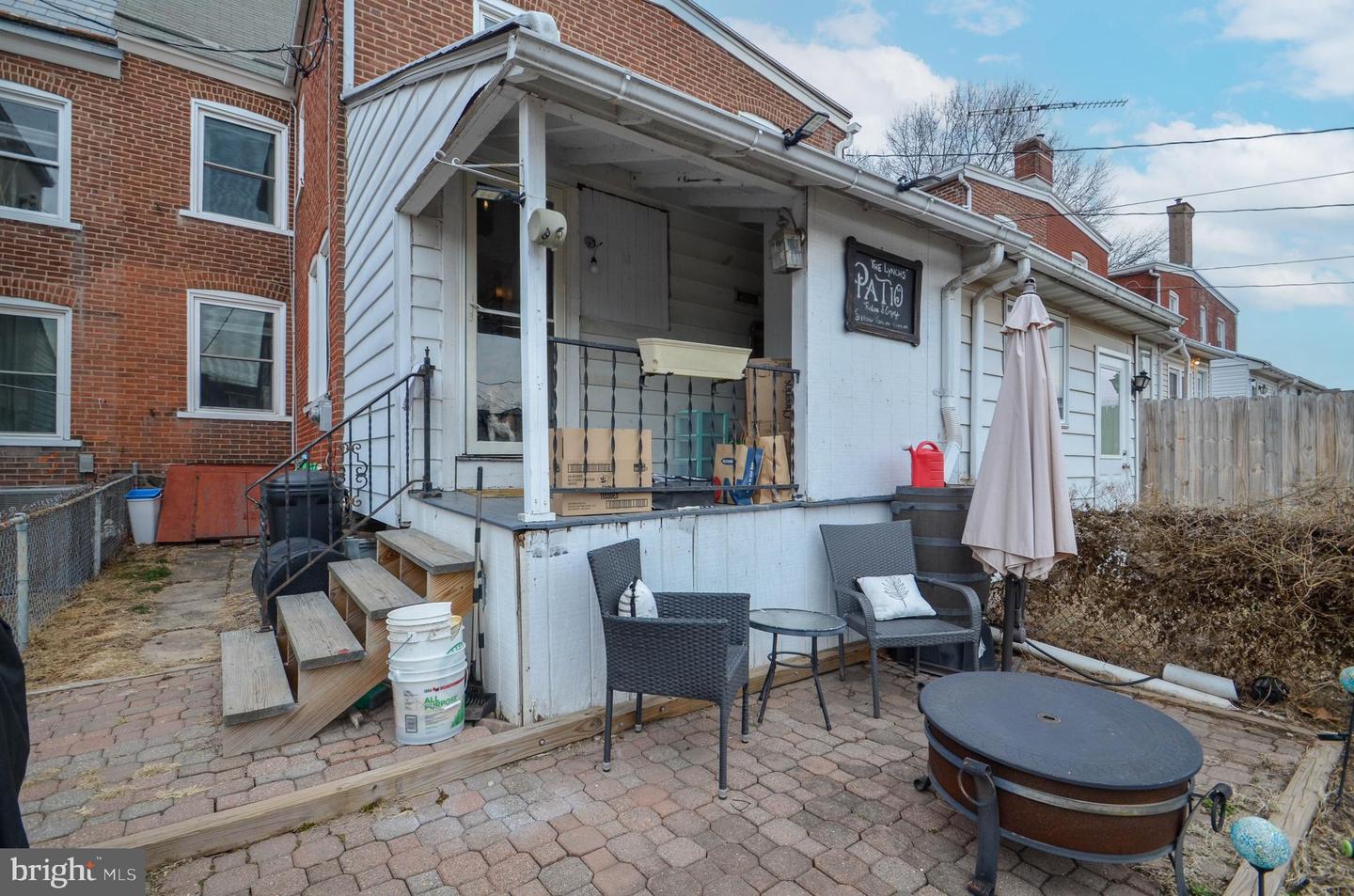 109 N 9th St