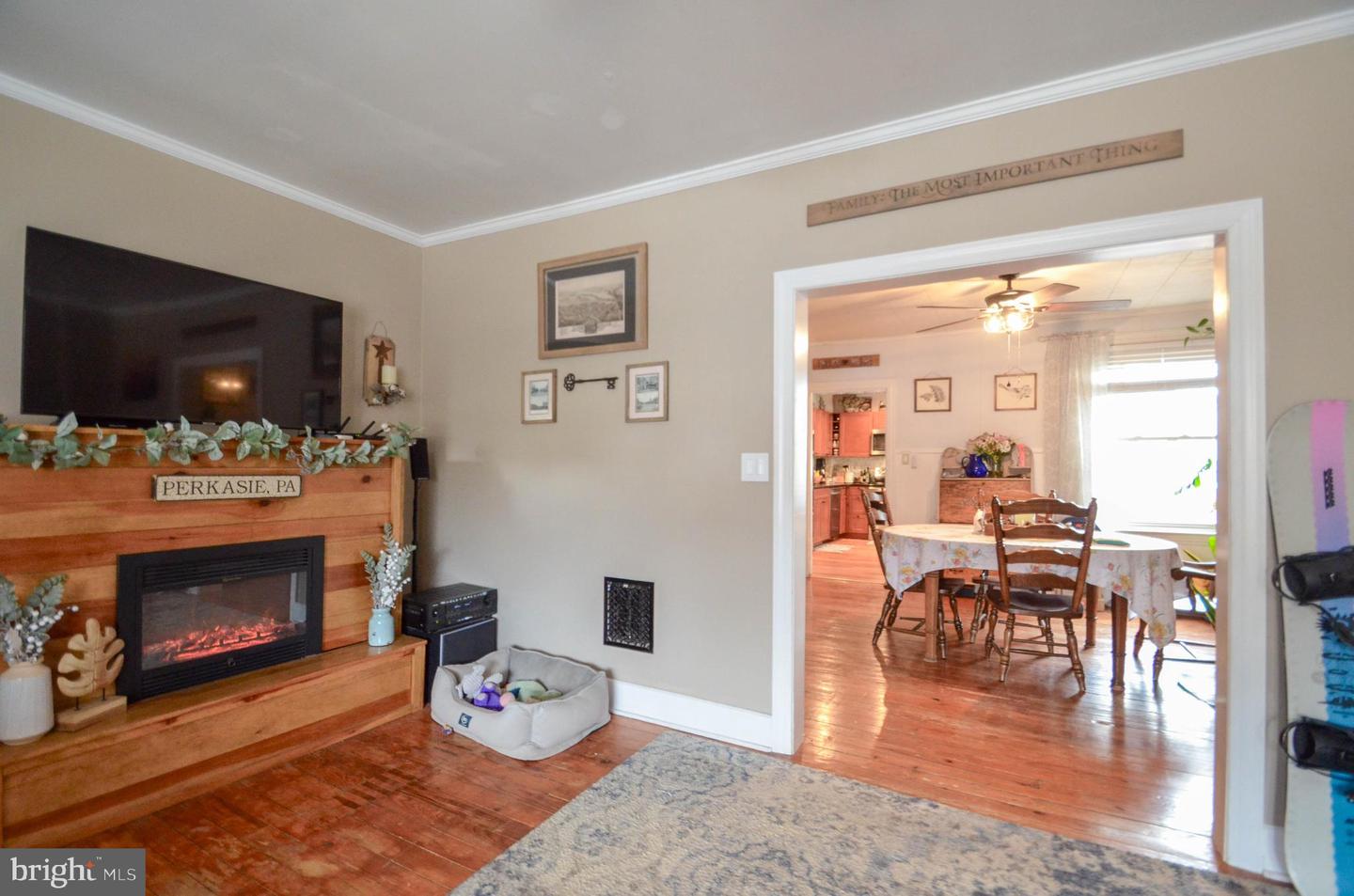 109 N 9th St