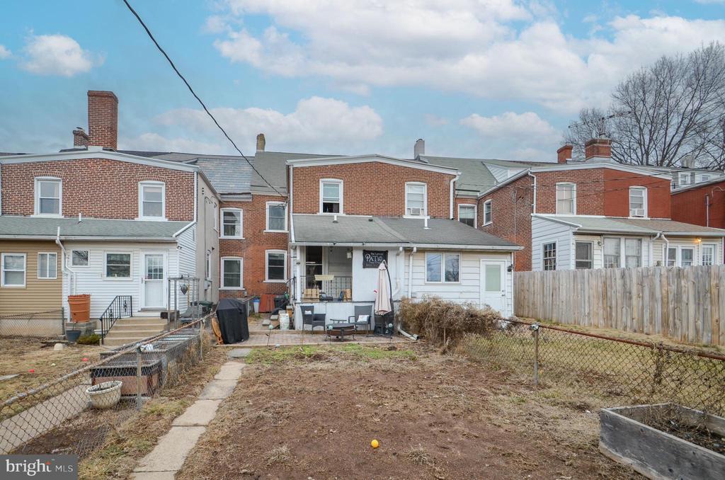 109 N 9th St