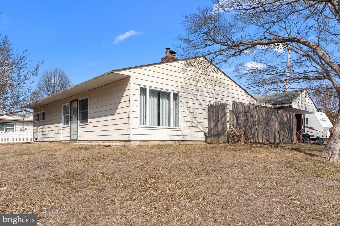 1 Mimosa Ln