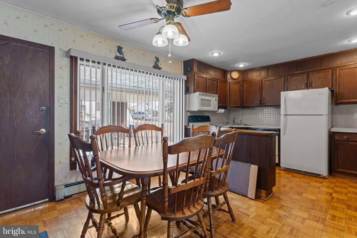 1 Mimosa Ln