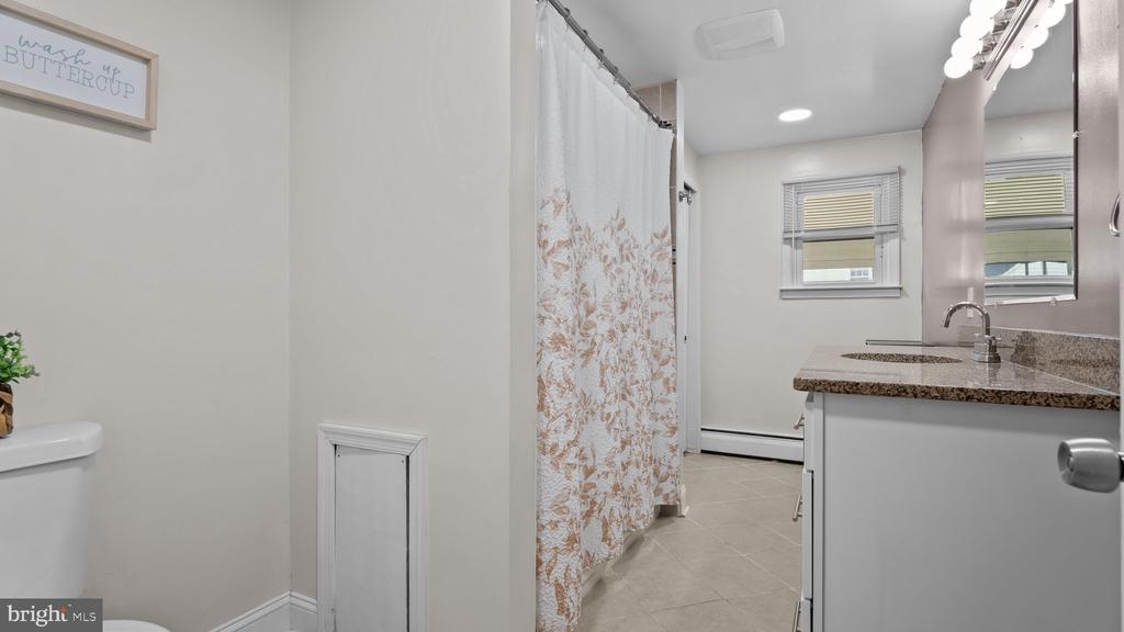 1098 Whittier Ave