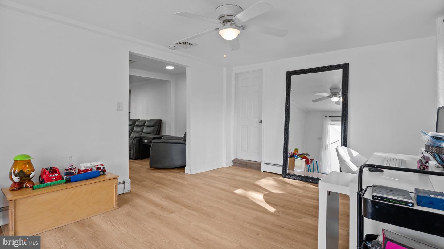 1098 Whittier Ave