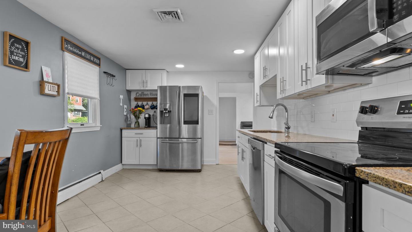 1098 Whittier Ave