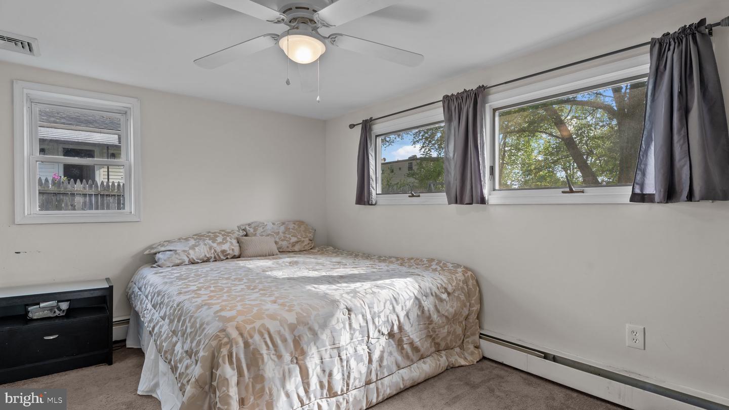 1098 Whittier Ave