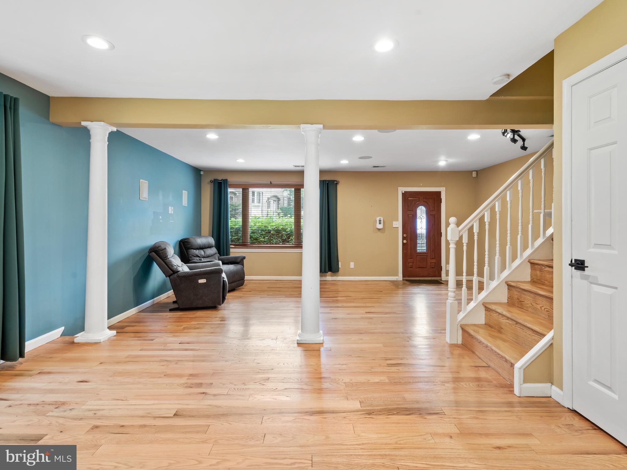 1062 Bolton Ct