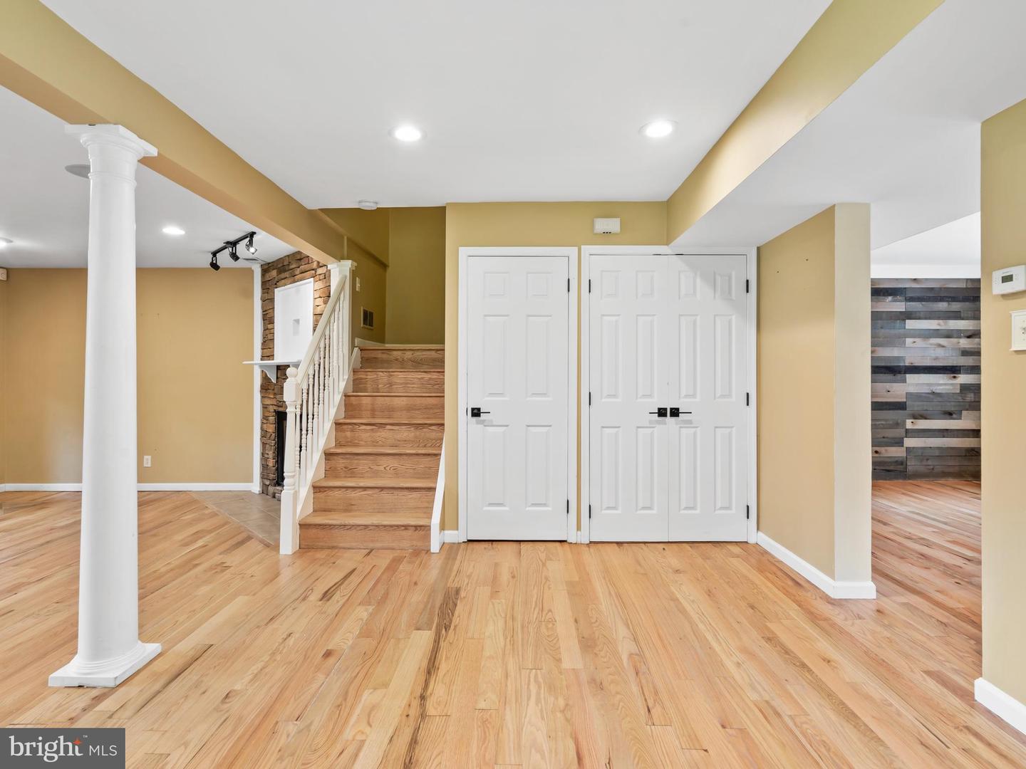 1062 Bolton Ct