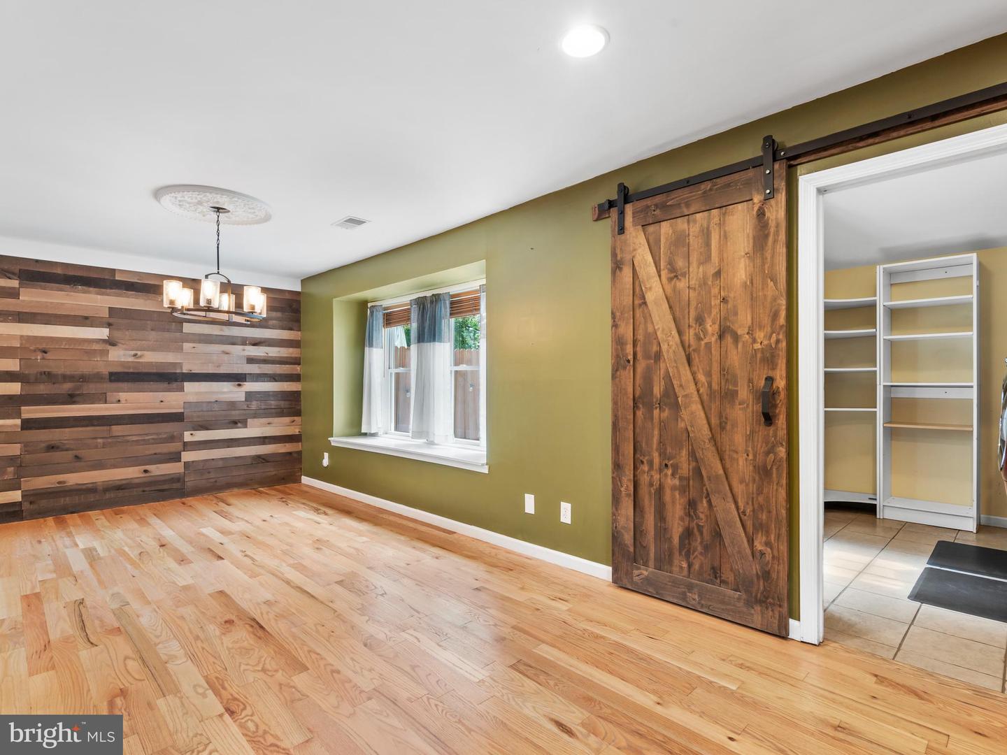 1062 Bolton Ct