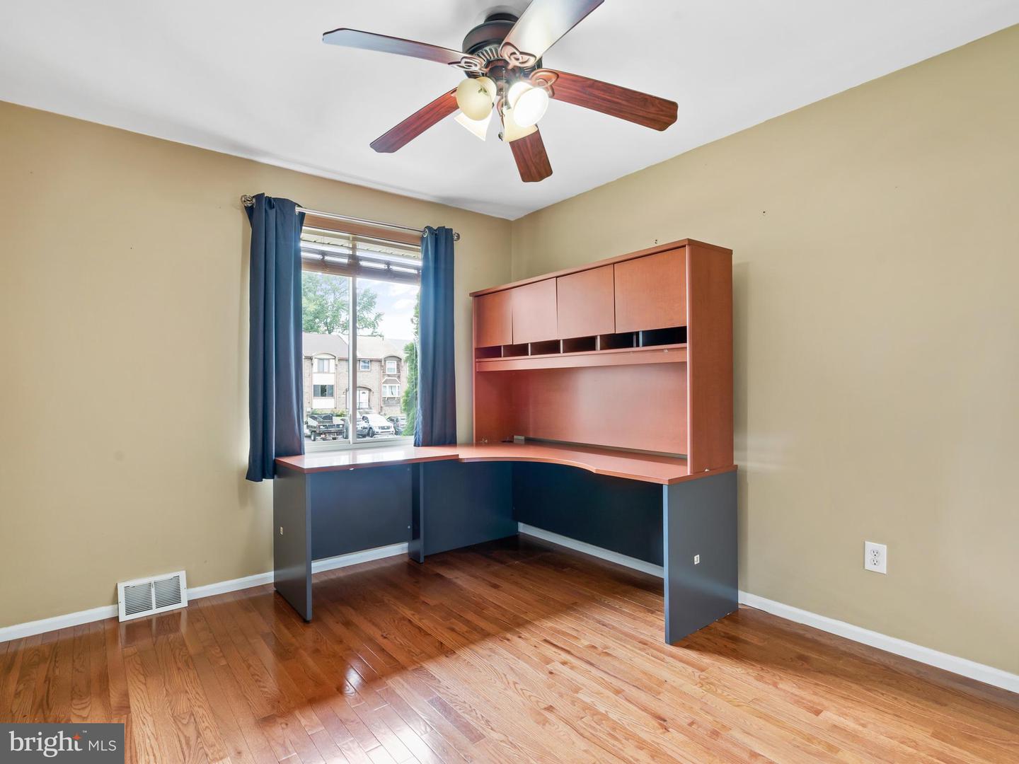 1062 Bolton Ct