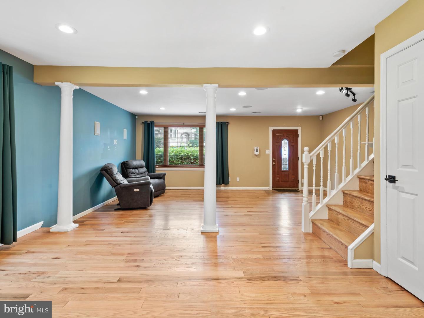 1062 Bolton Ct