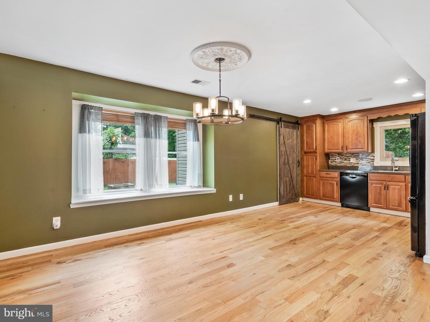 1062 Bolton Ct