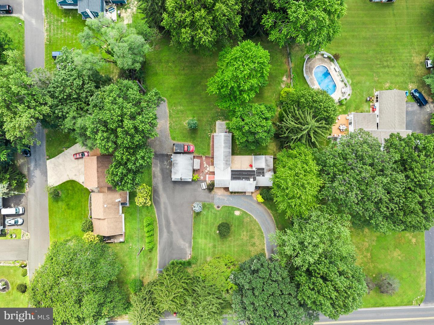 102 E Bristol Rd