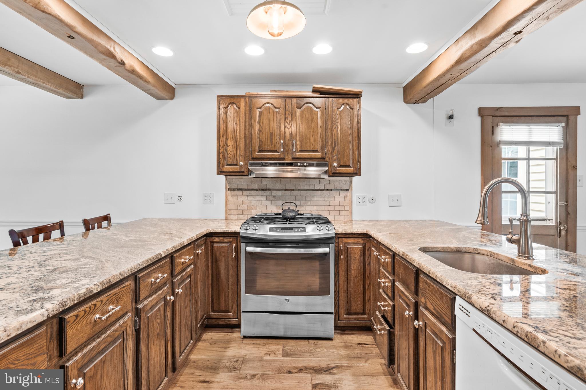 102 E Bristol Rd