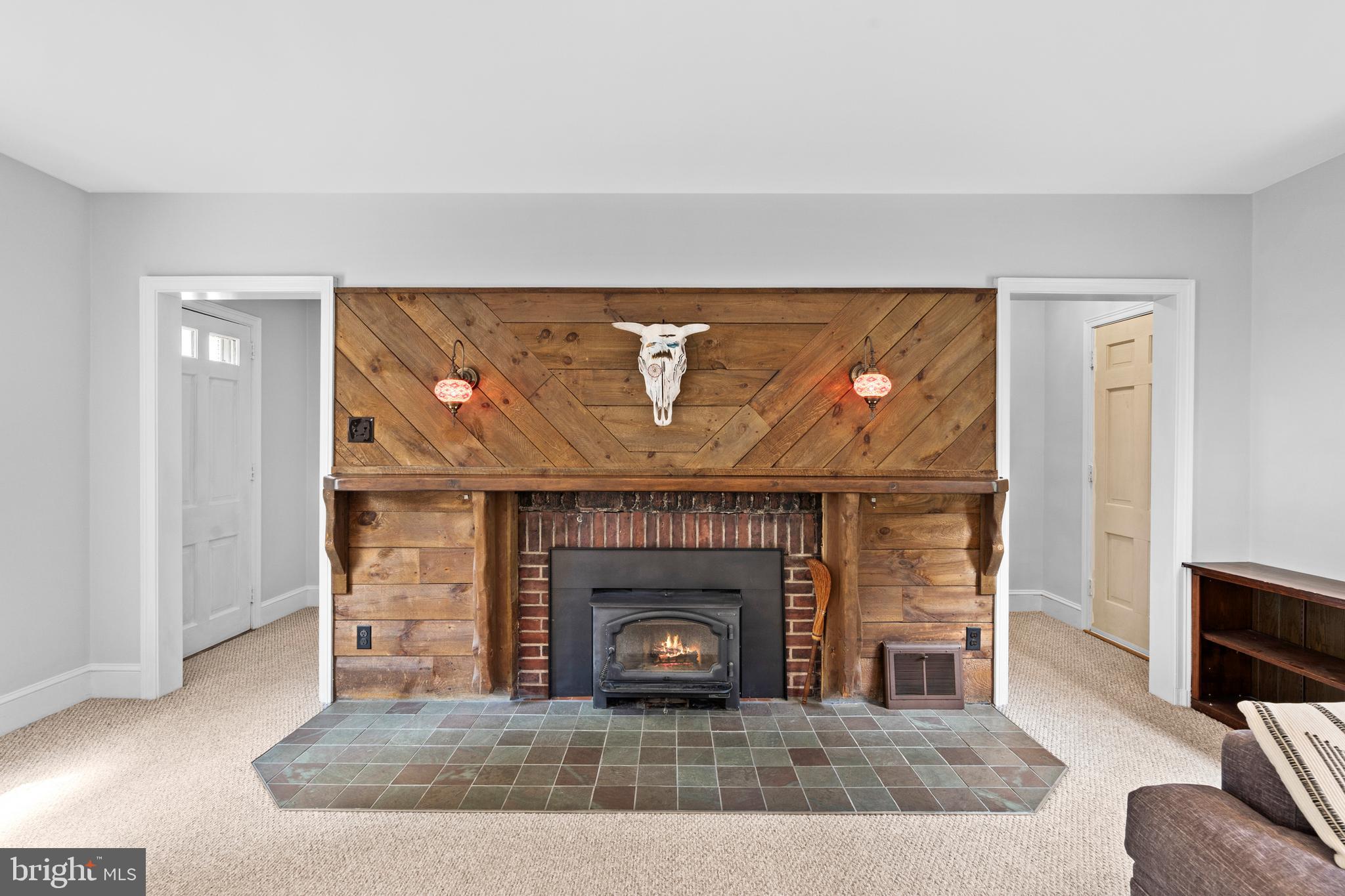102 E Bristol Rd