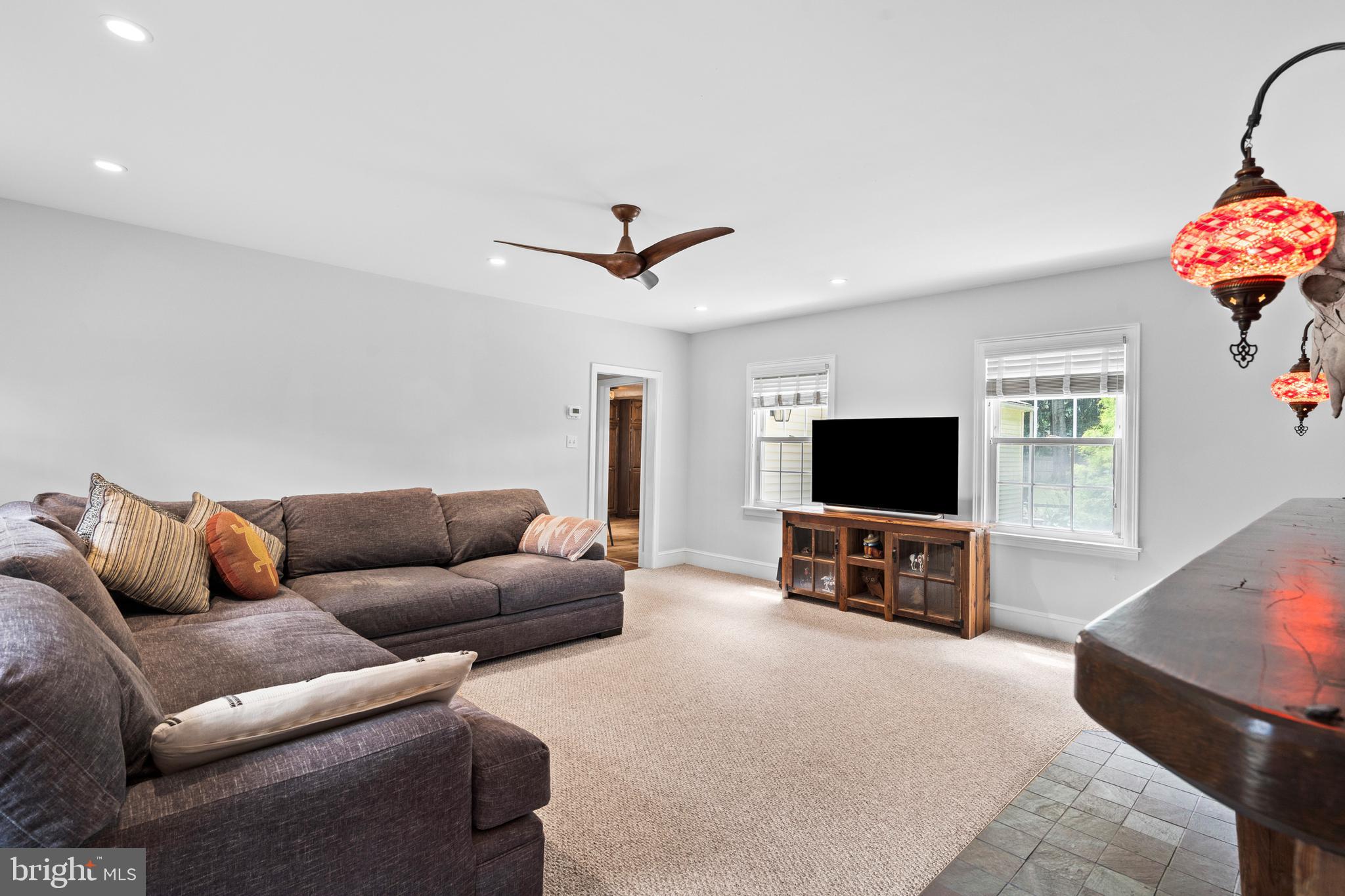 102 E Bristol Rd