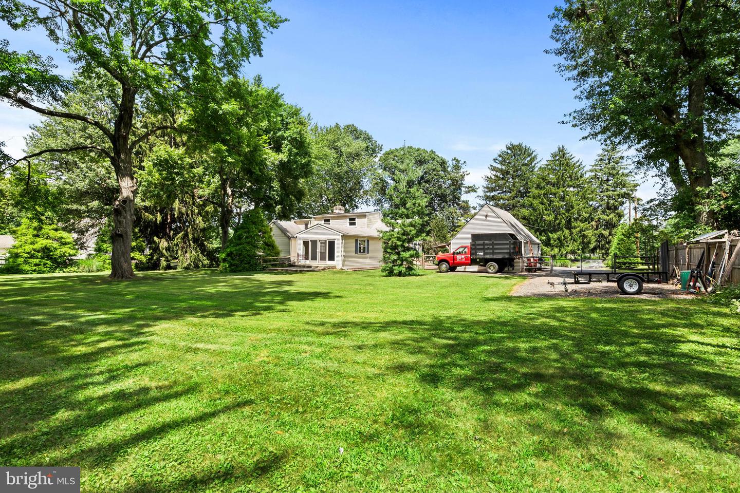 102 E Bristol Rd