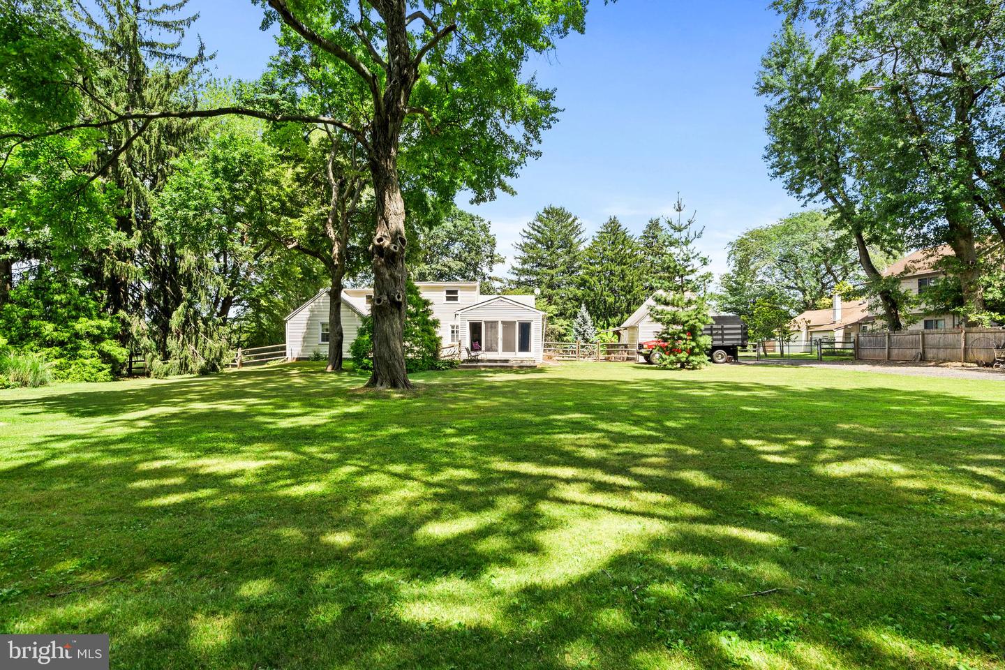 102 E Bristol Rd