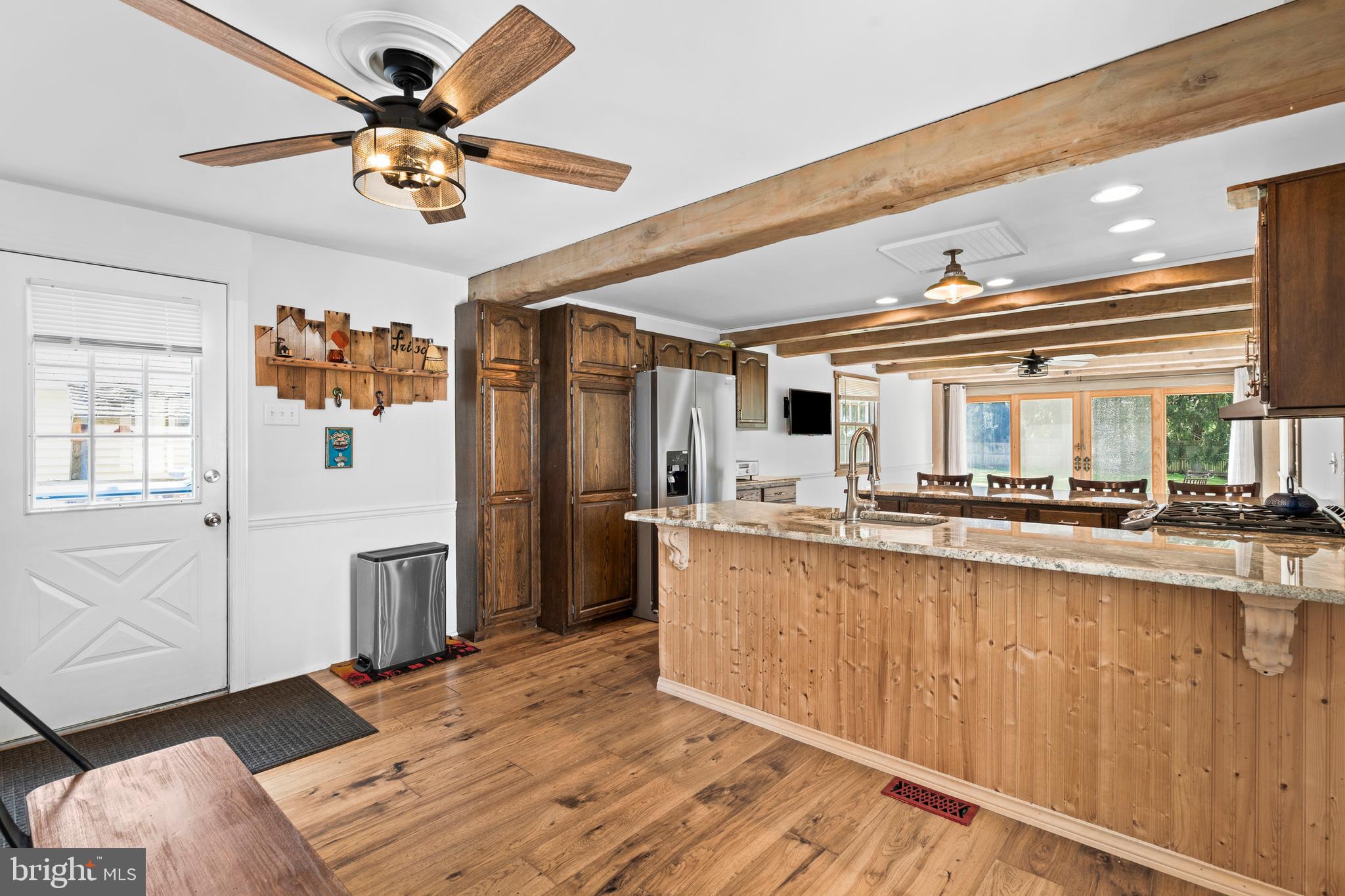 102 E Bristol Rd